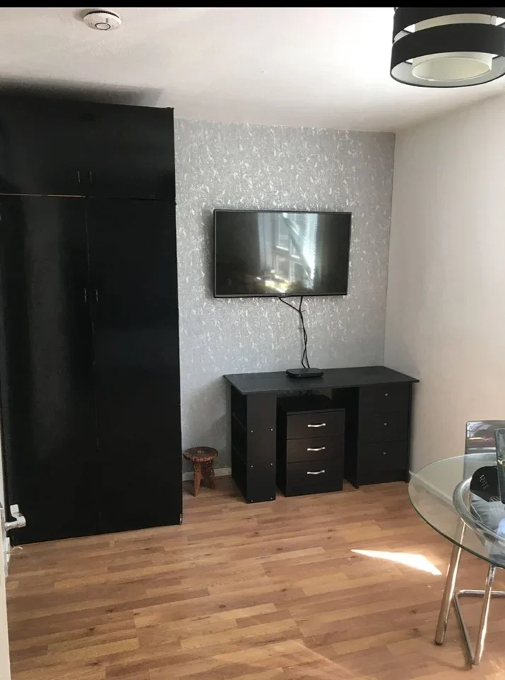 Room Estridge Close in Greater London