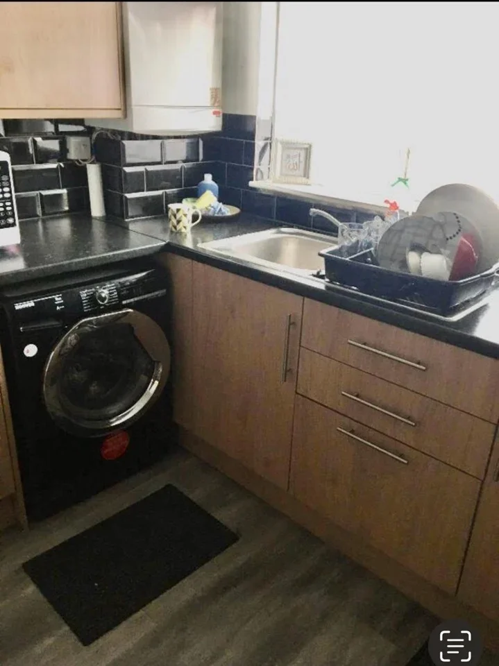 Room Estridge Close in Greater London