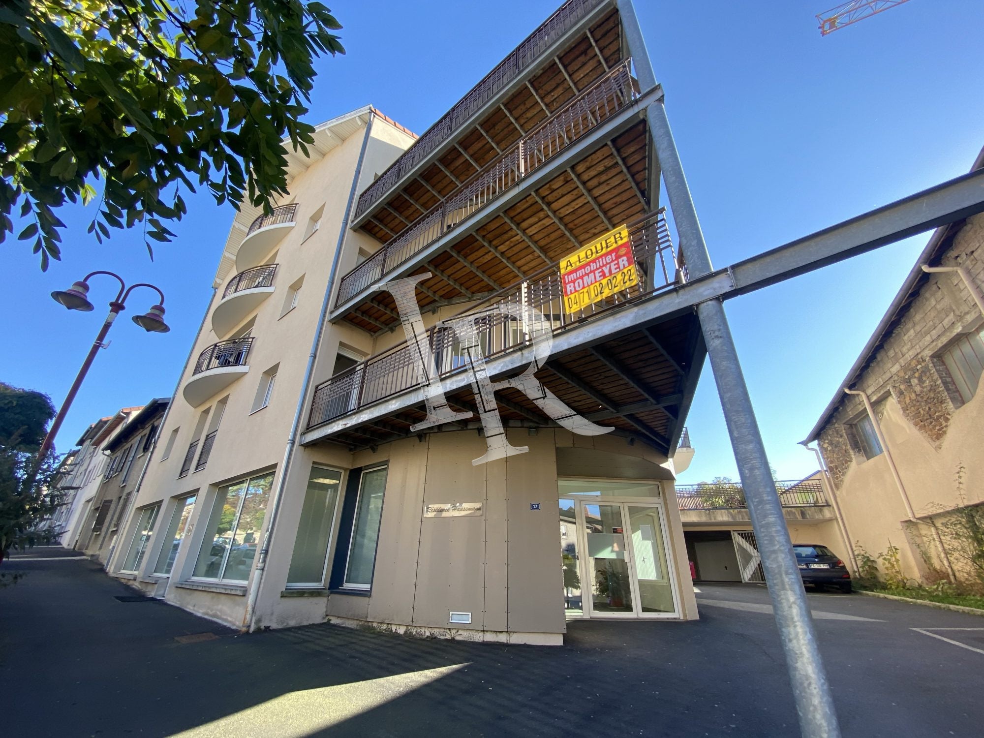 Flat Avenue Georges Clemenceau in Yssingeaux