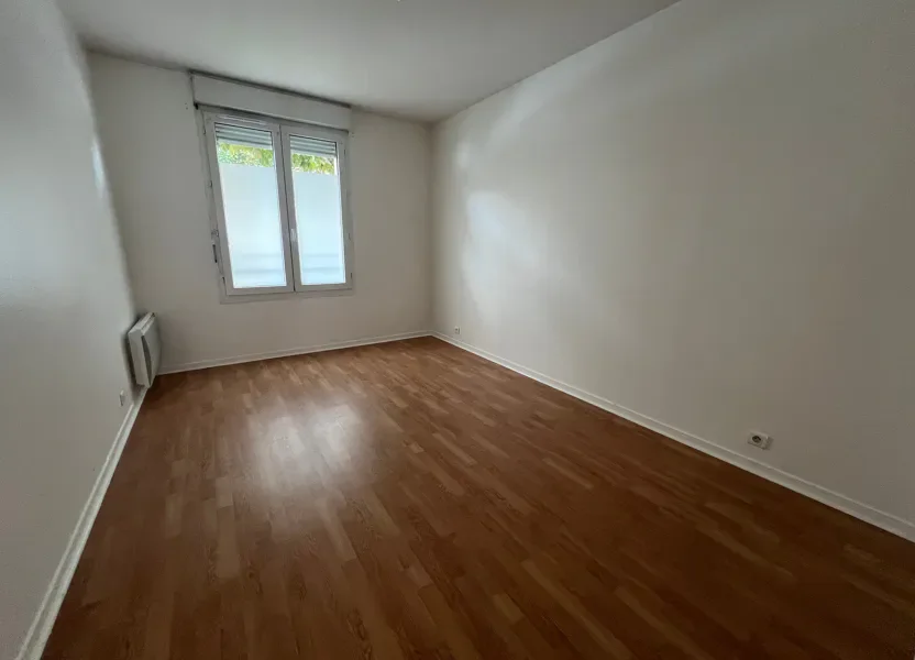 Flat Rue Monplaisir in Coulommiers