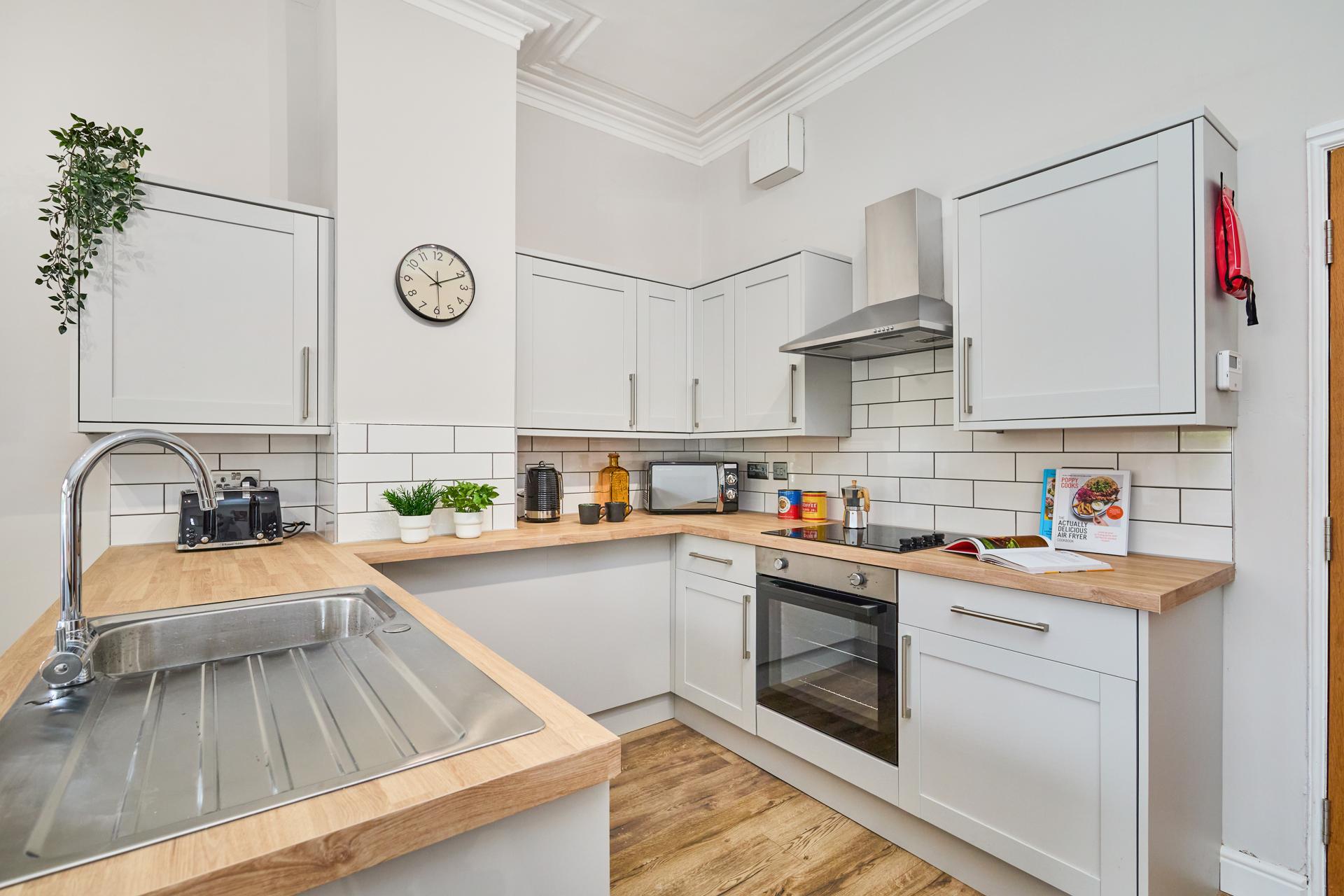 Room Delph Lane in Leeds