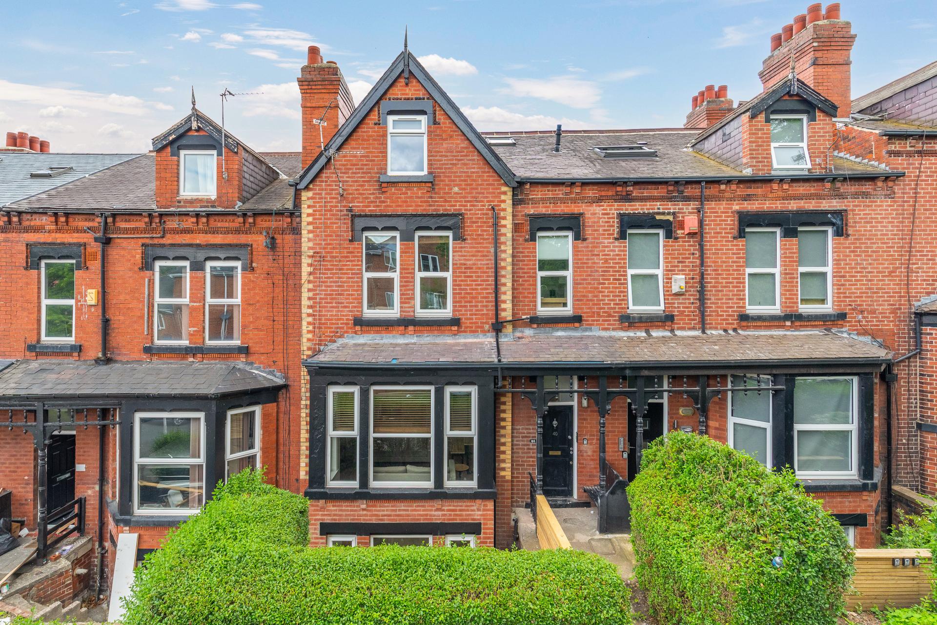 Room Delph Lane in Leeds