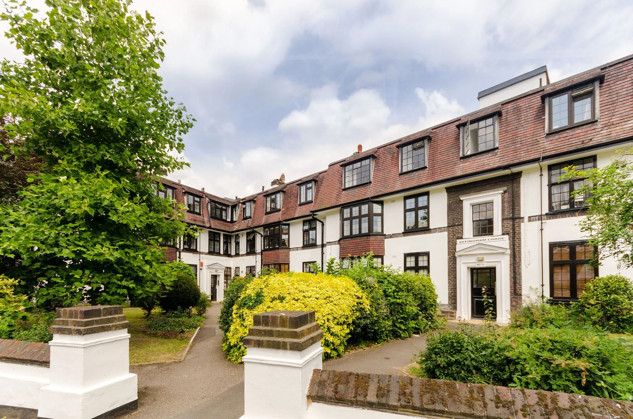 Flat Uxbridge Road in Greater London