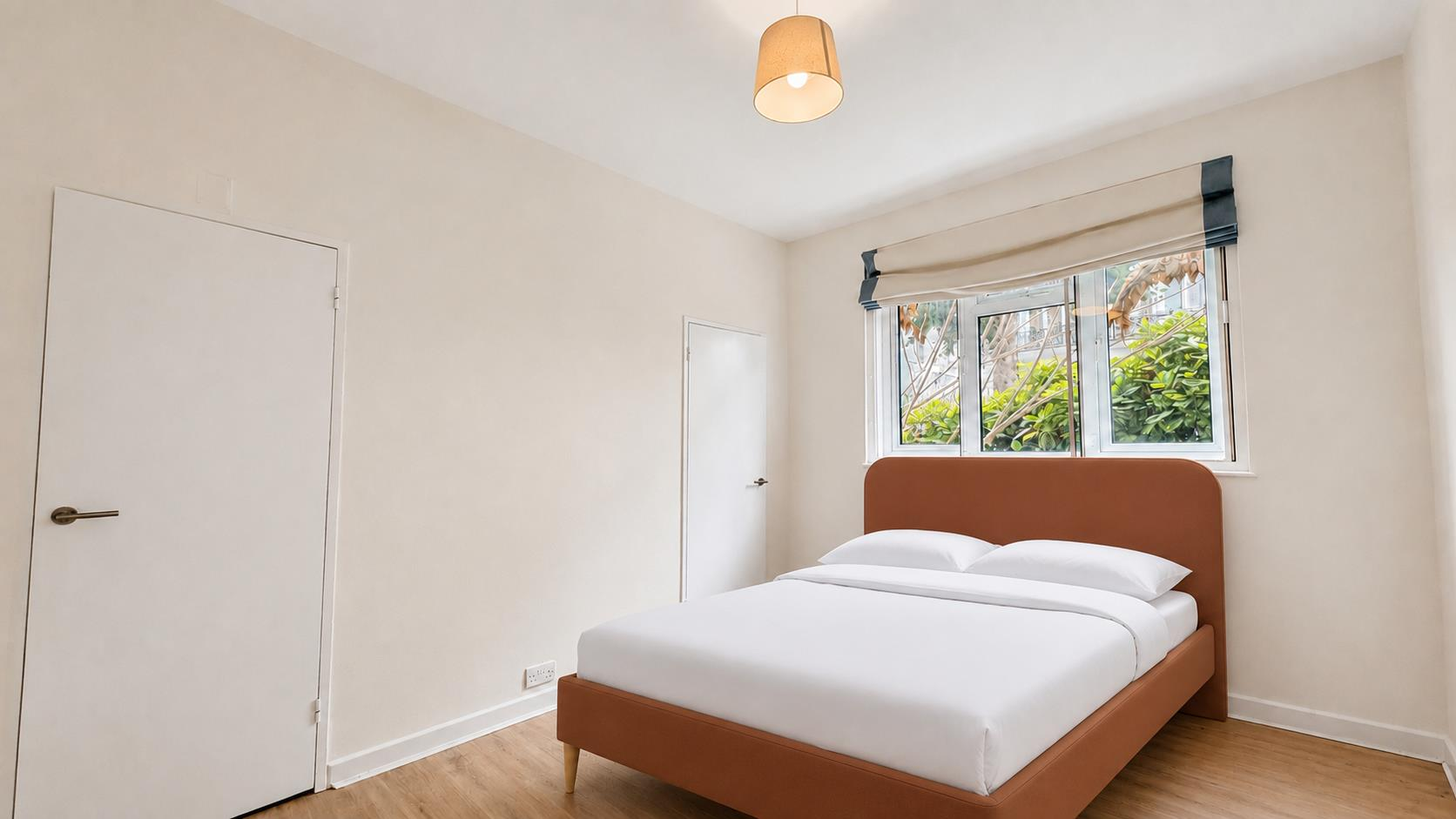 Flat Trebovir Road in Greater London