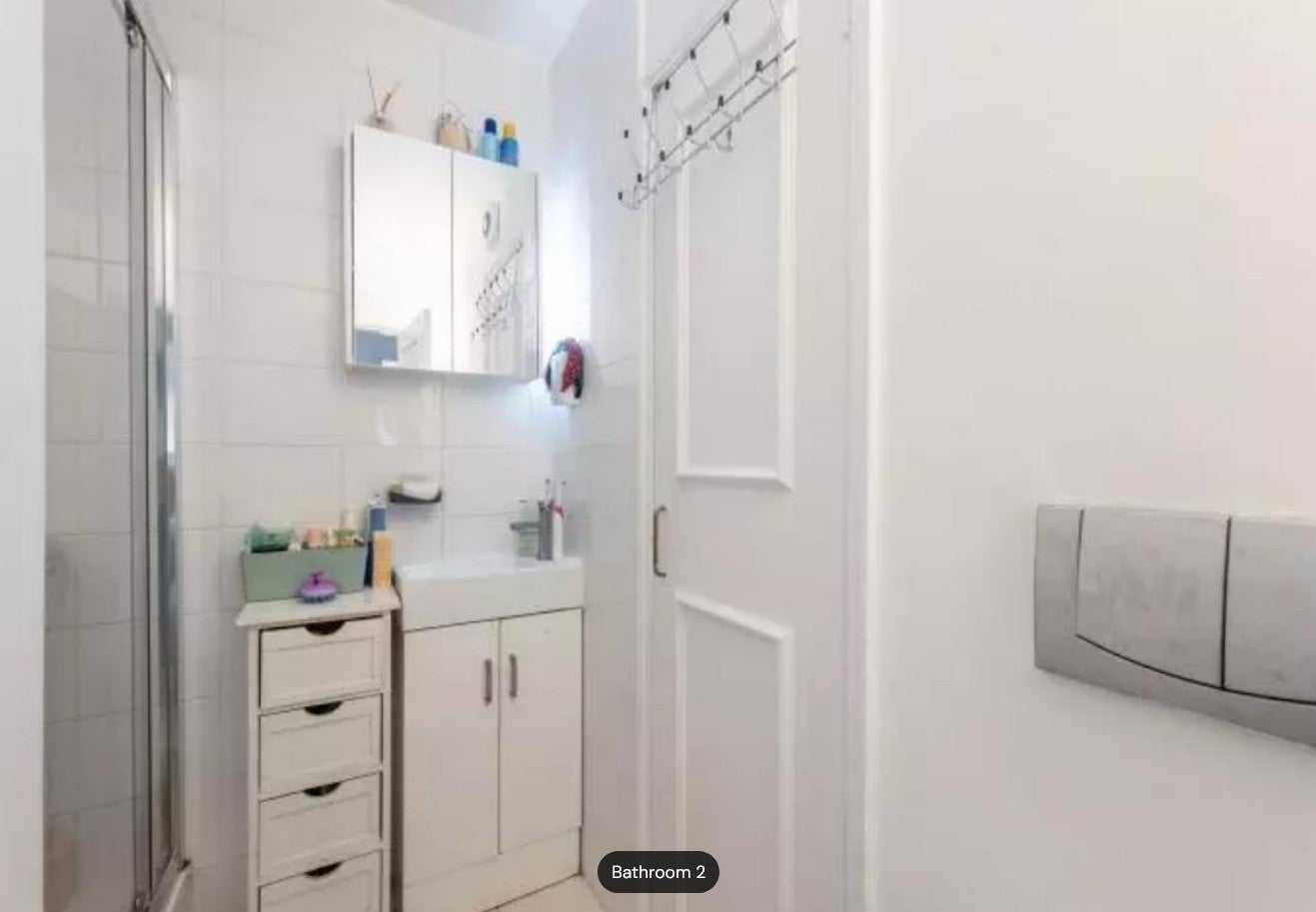 Room Bramlands Close in Greater London