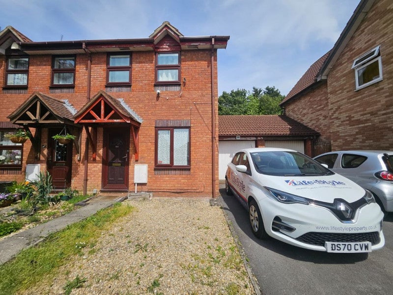 House Ormonds Close in Bristol