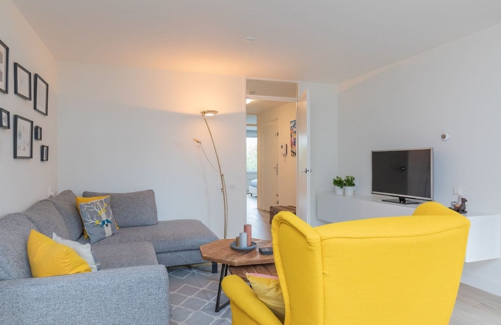 Appartement te huur: Haarlemmerweg, Amsterdam