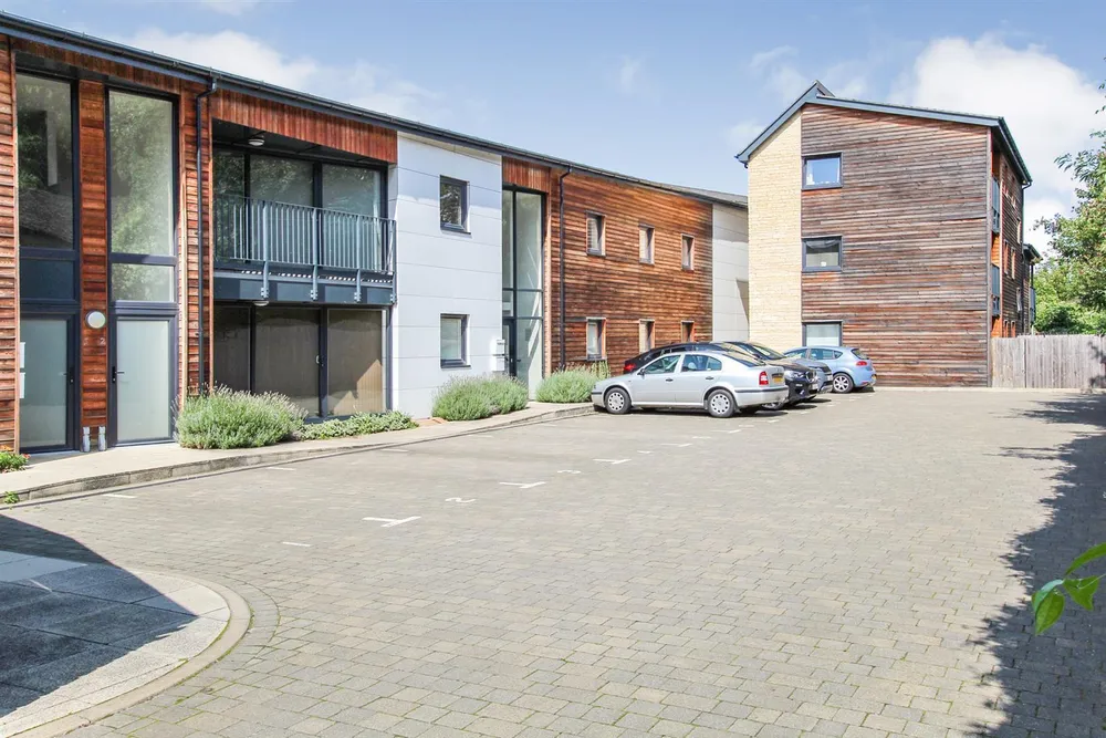 Flat Newtown Court in South Kesteven