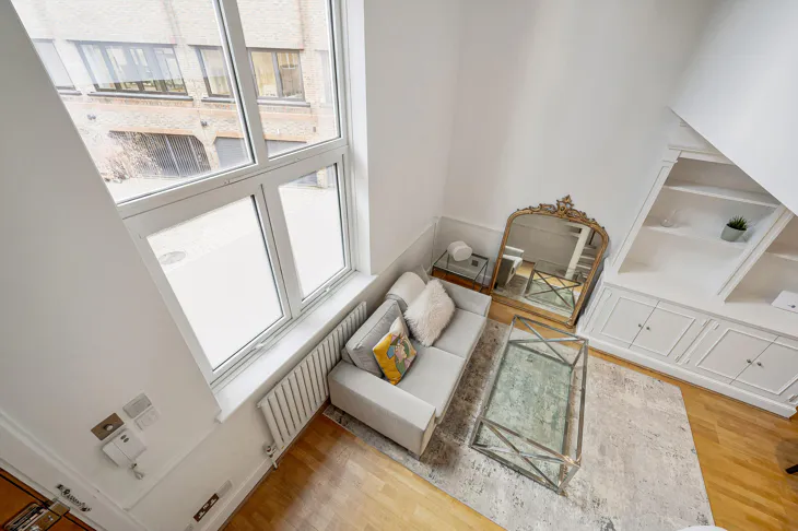 Flat Whittaker Street in Greater London