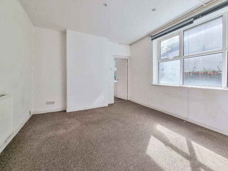 Flat Ely Road in Cardiff