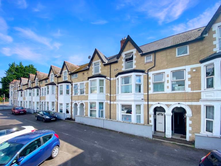 Flat Ely Road in Cardiff