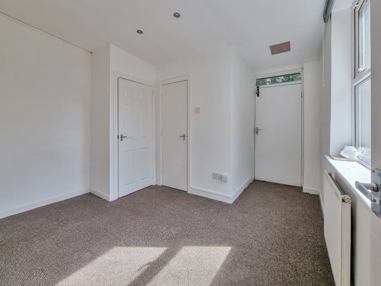Flat Ely Road in Cardiff