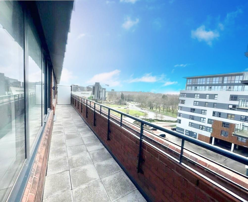 Flat Alençon Link in Basingstoke and Deane