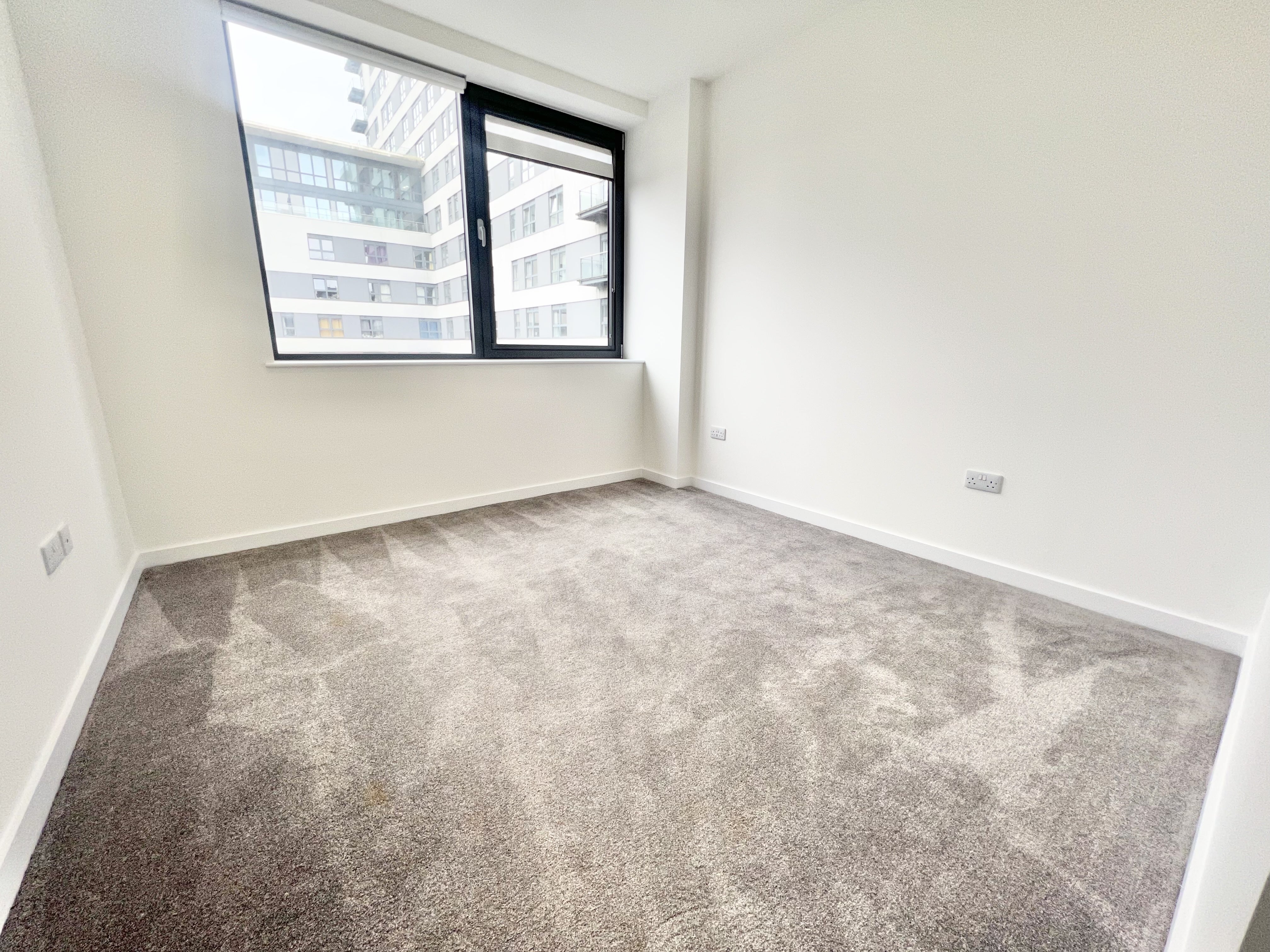 Flat Alençon Link in Basingstoke and Deane