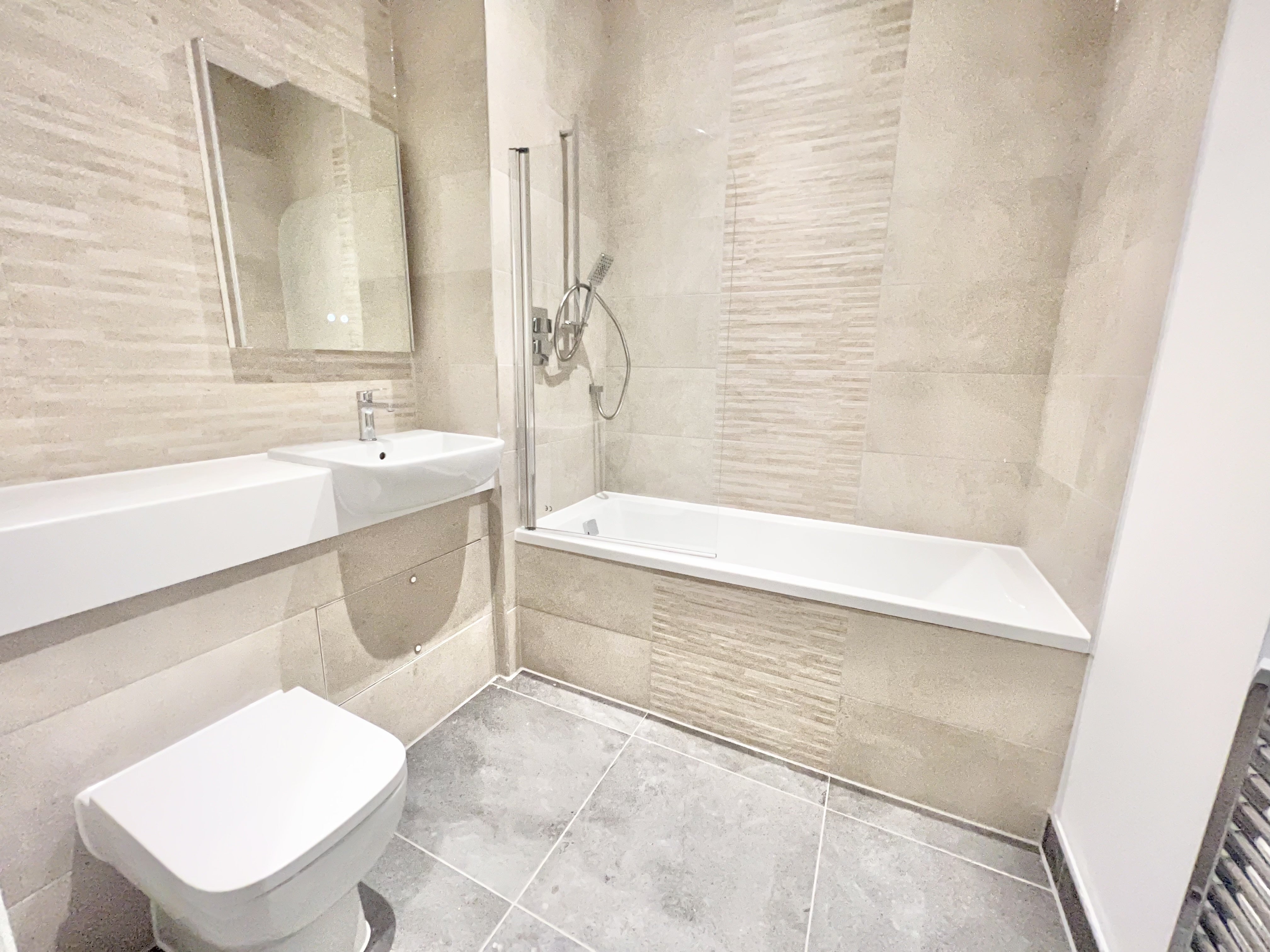 Flat Alençon Link in Basingstoke and Deane