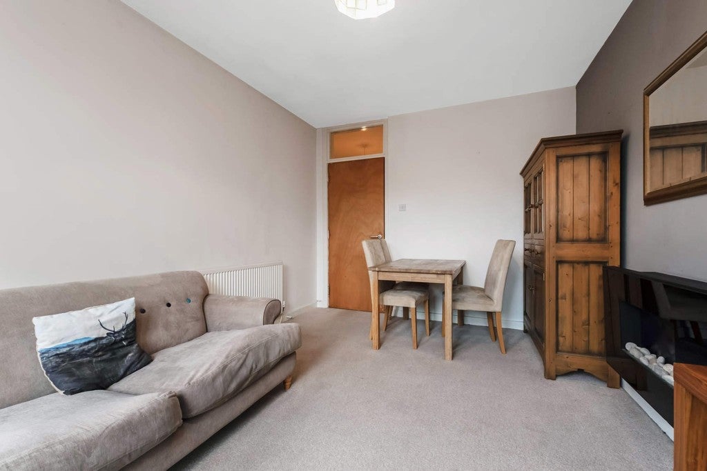 Flat Maule Drive in Glasgow