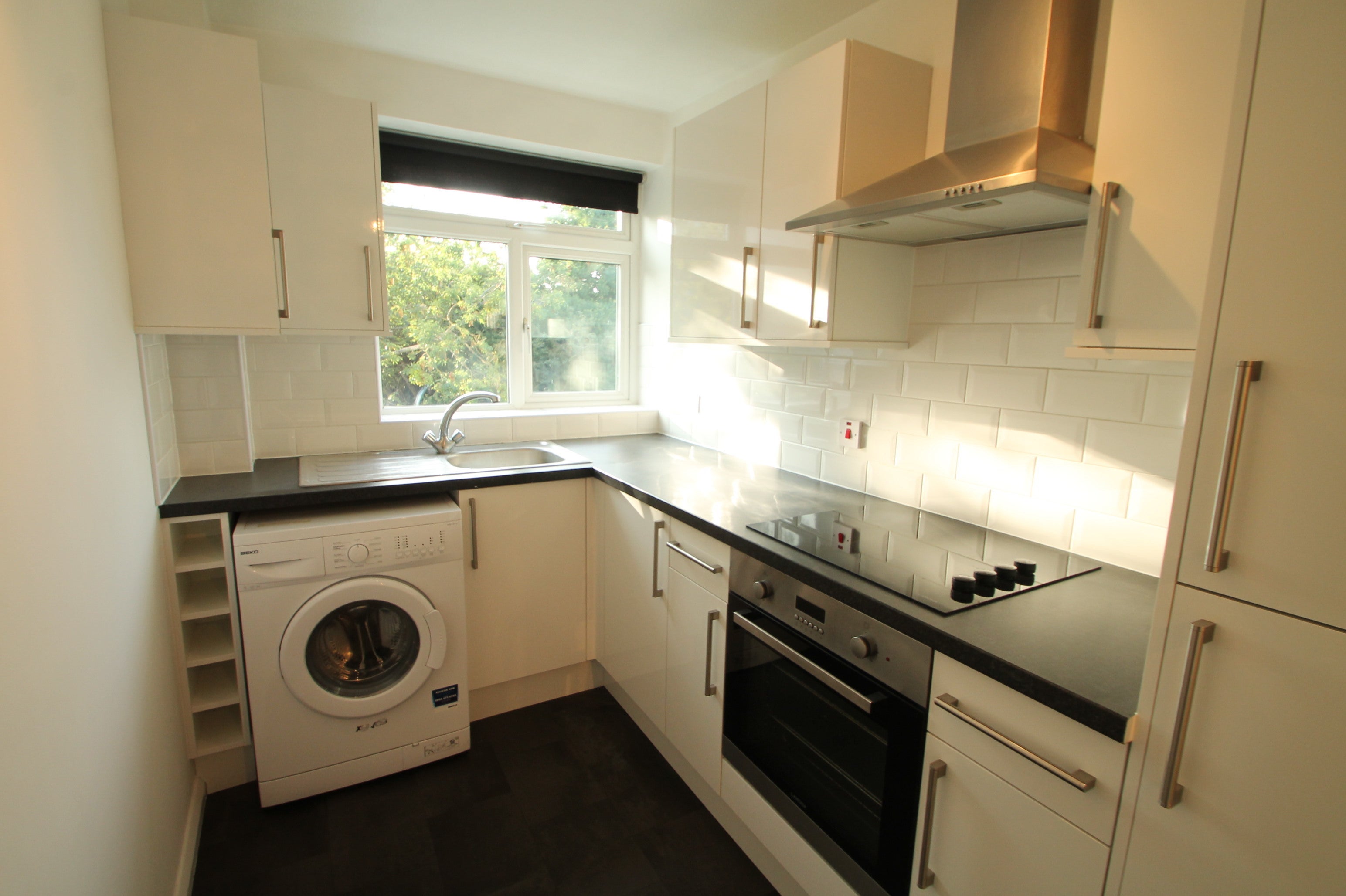Flat Hatherley Road in Greater London