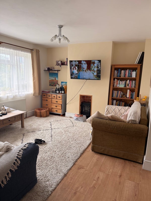 Room Pollard Close in Greater London
