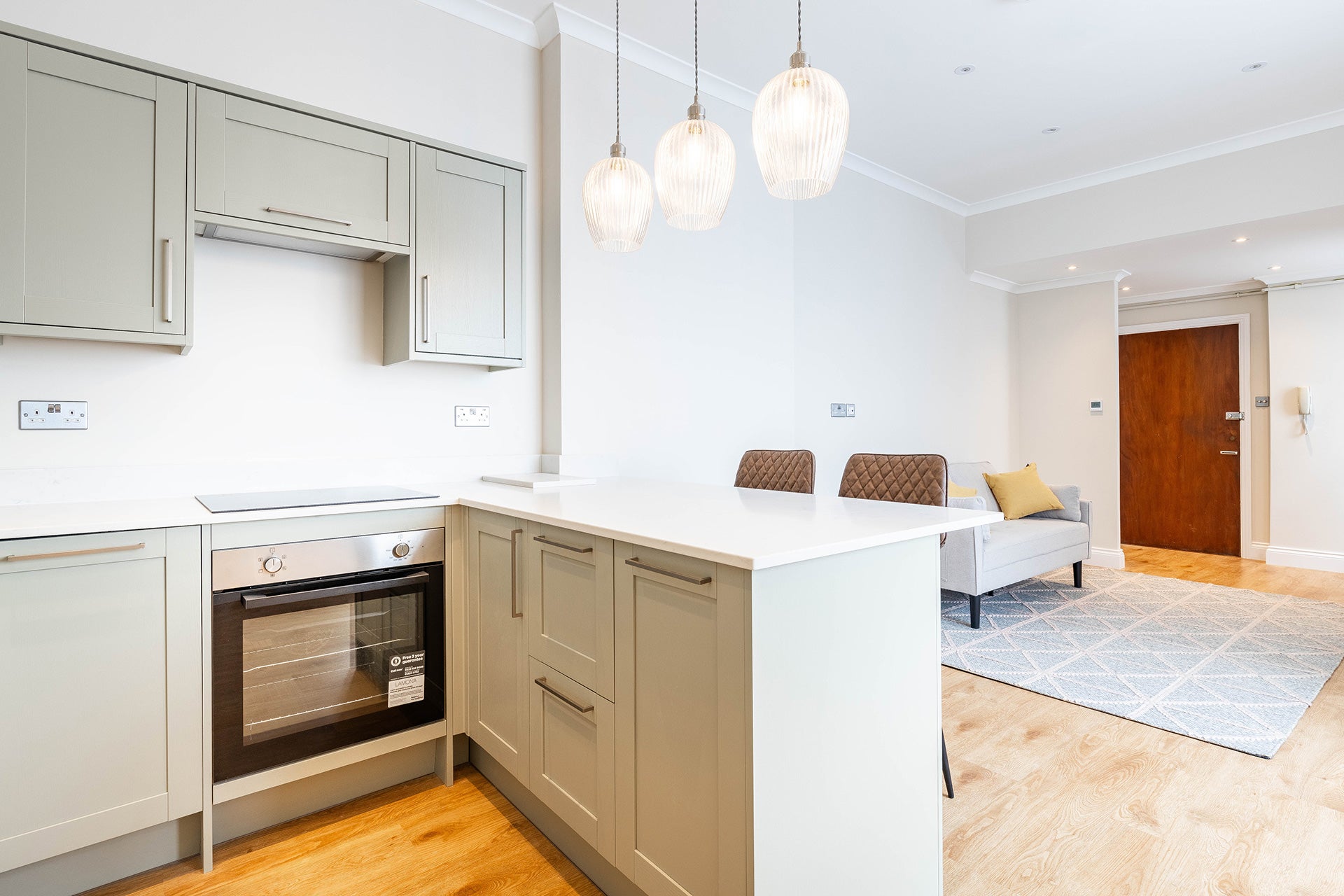Flat Gloucester Terrace in City of Westminster