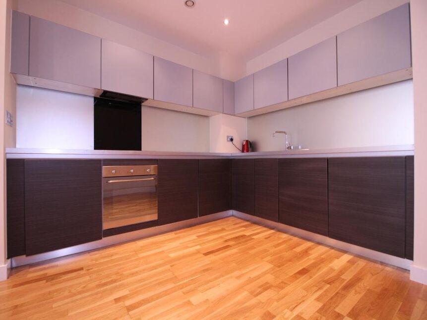 Flat Piccadilly Place in Manchester
