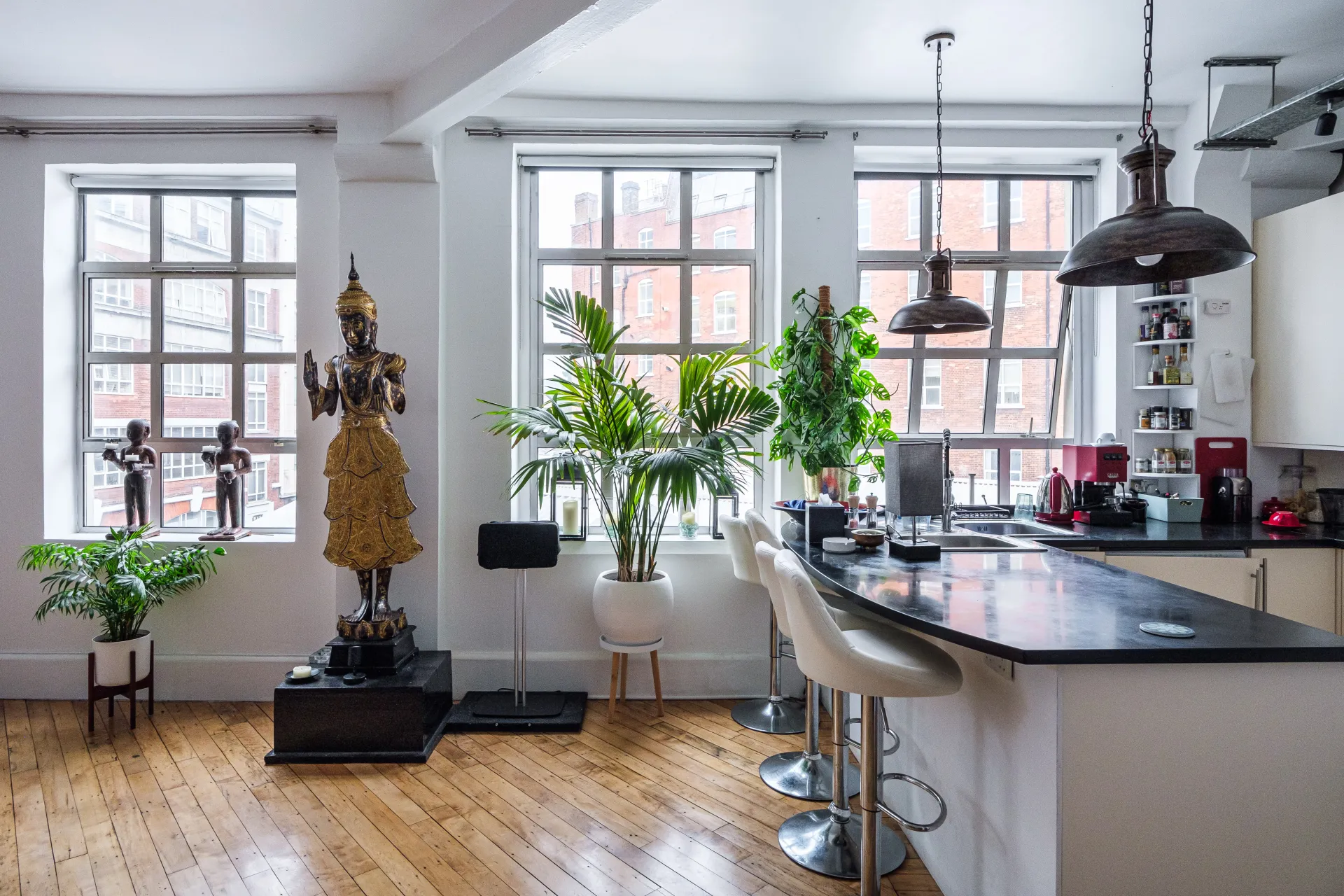 Flat Dingley Place in Greater London