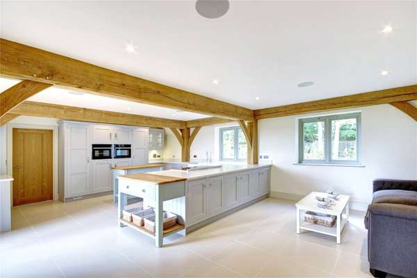 House Newbury Bypass in Chieveley