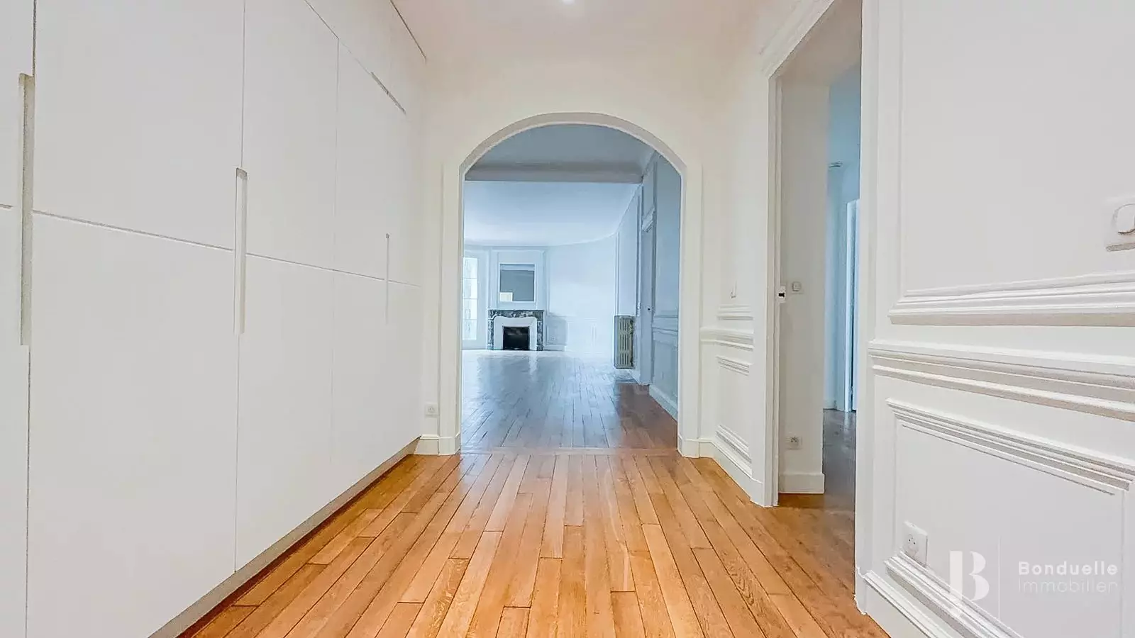 Flat Rue du Général Delanne in Neuilly-sur-Seine