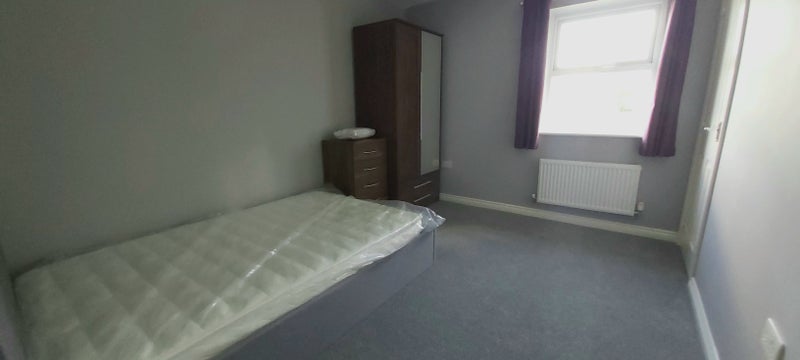 Flat Normandy Drive in Yate