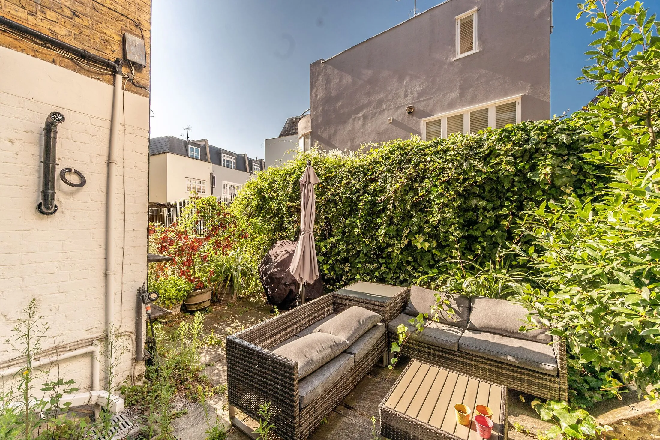 Flat Donne Place in Greater London