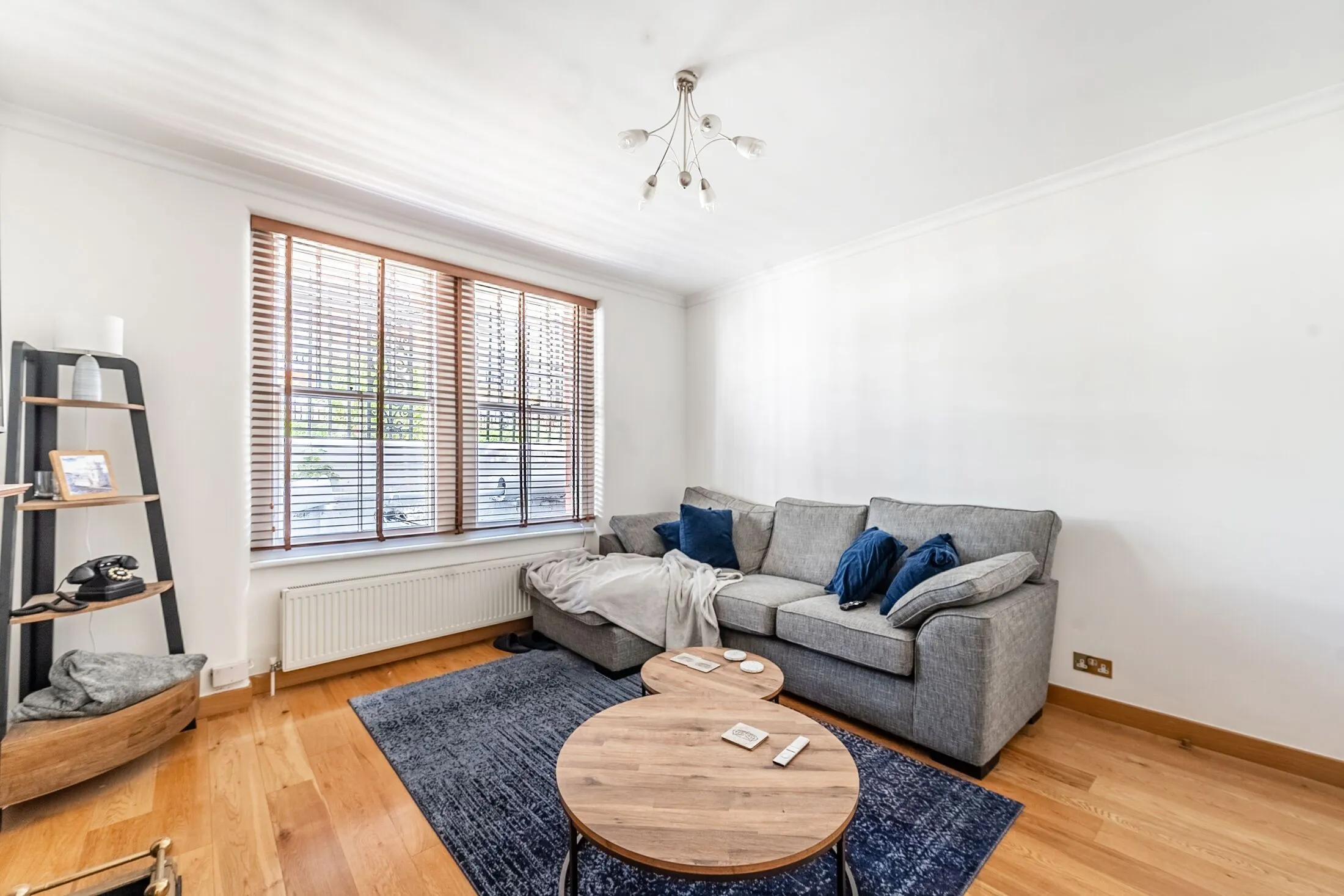 Flat Donne Place in Greater London
