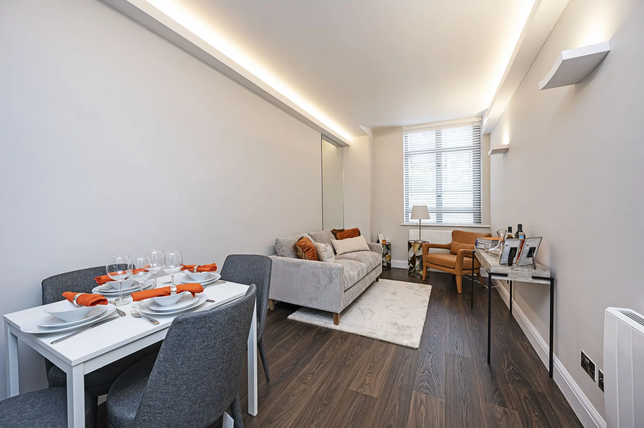 Flat Dingley Road in Greater London