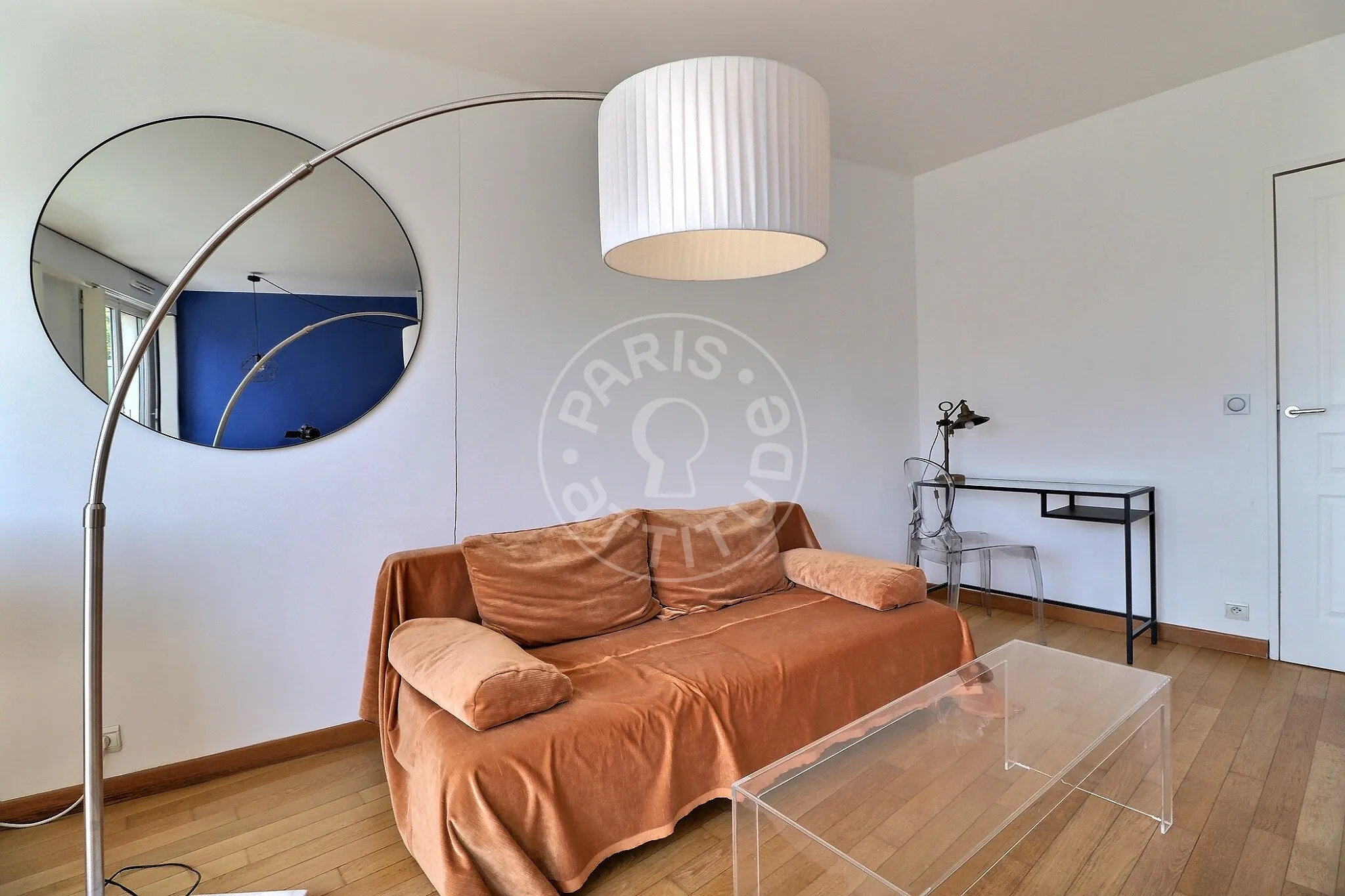 Flat Rue Houdon in Paris