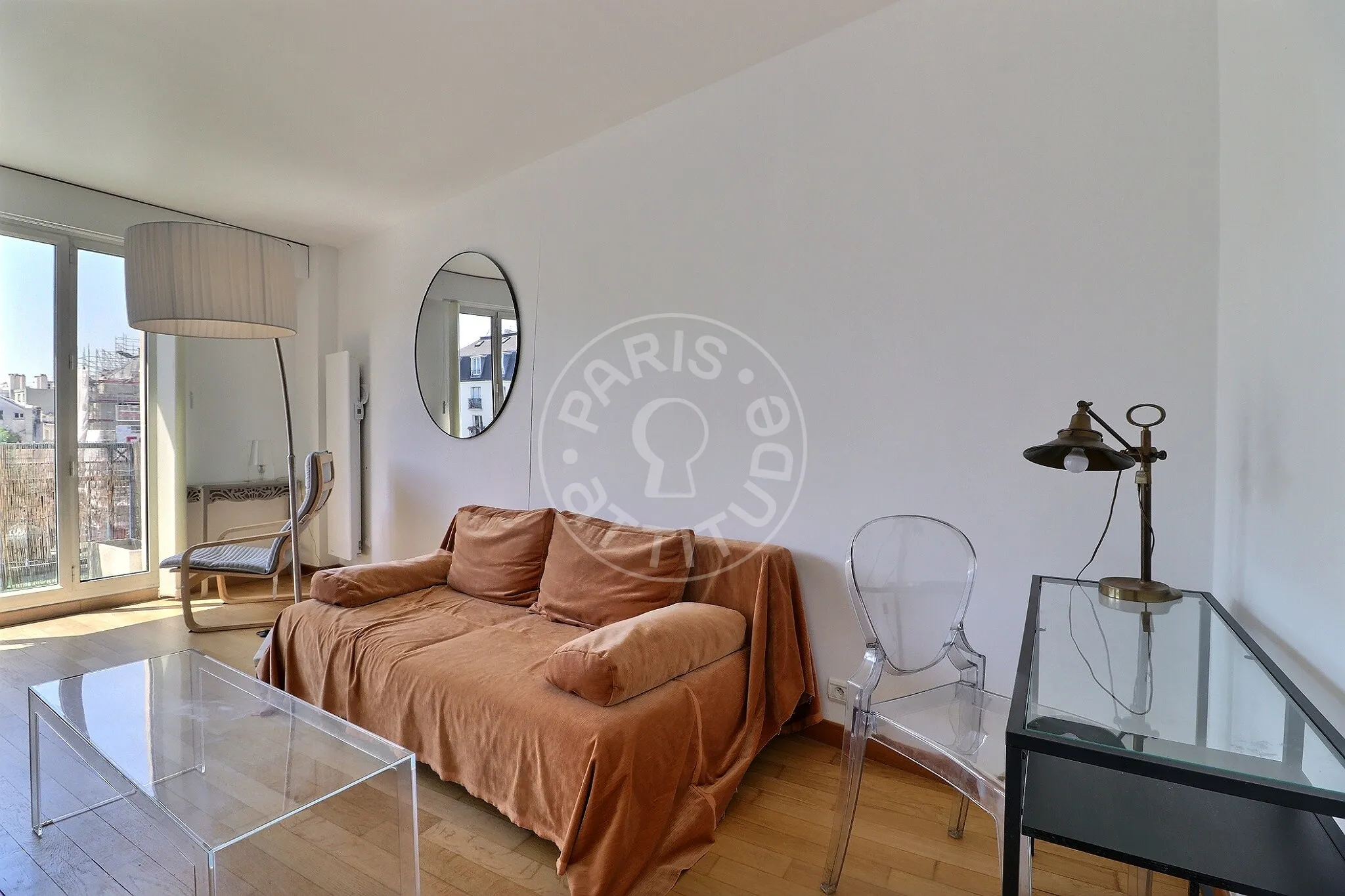 Flat Rue Houdon in Paris