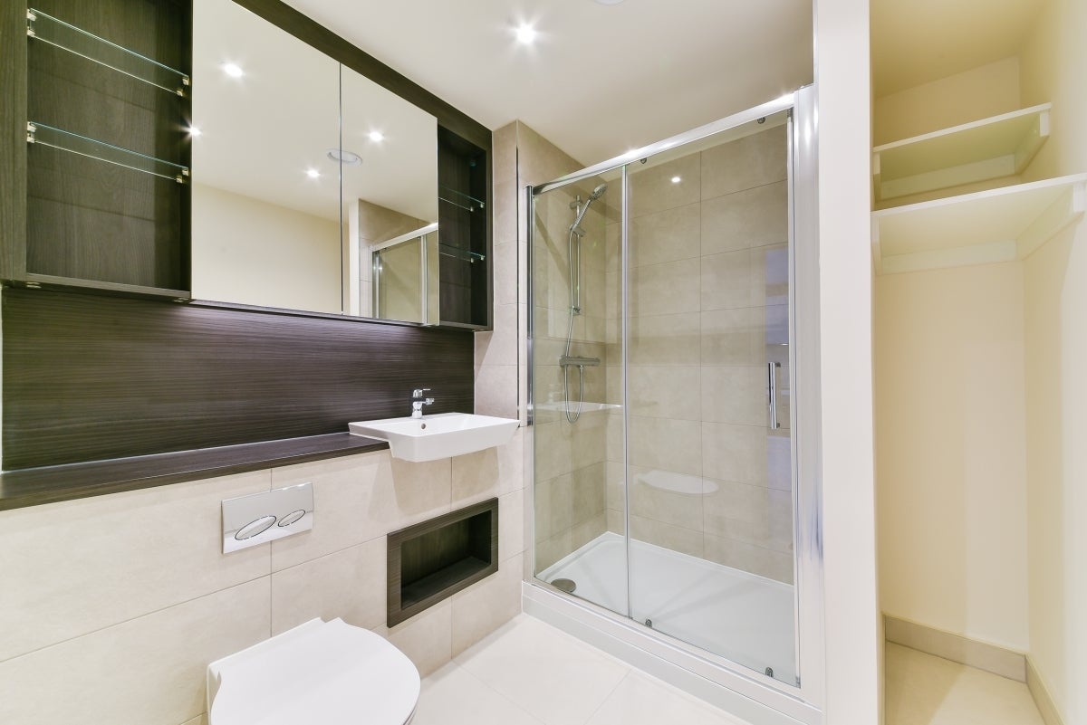 Flat Hargrave Drive in Greater London