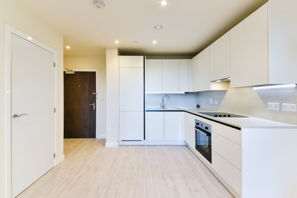 Flat Hargrave Drive in Greater London