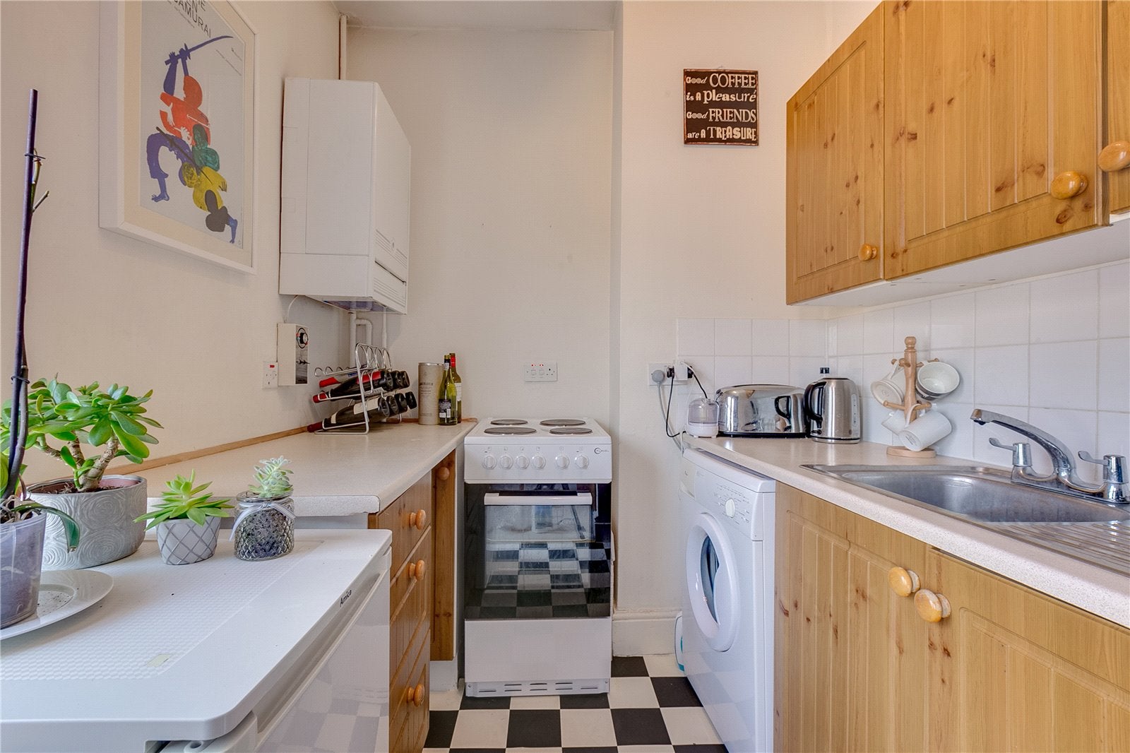 Flat Northcote Road in Greater London
