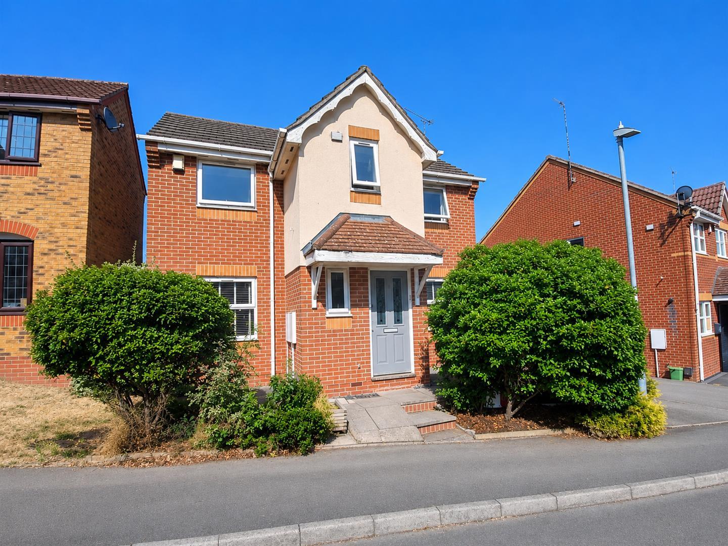 House Mulberry Way in Rothley