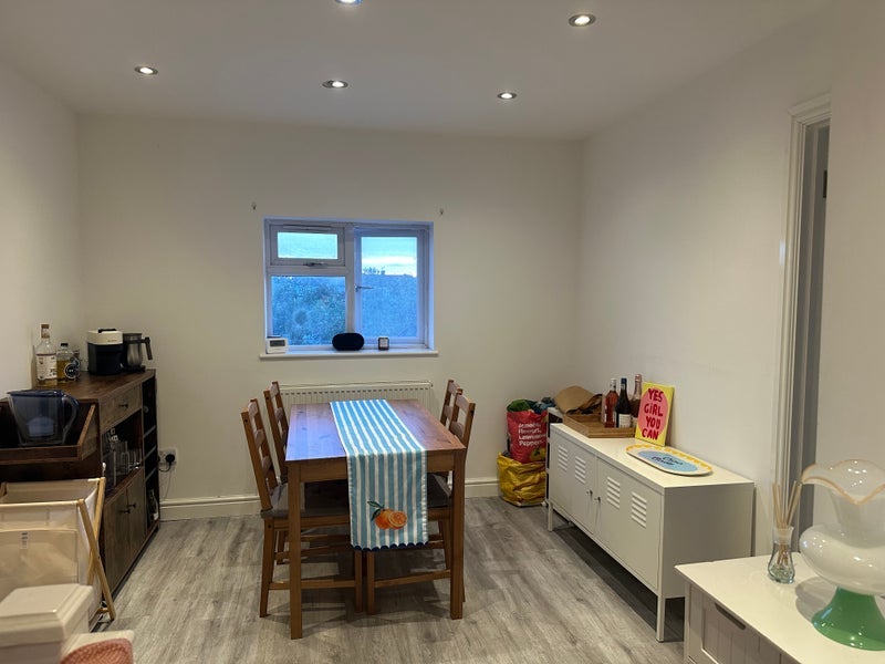 Room Botsford Road in Greater London