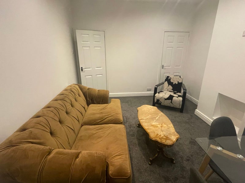 Room Birkin Avenue in Nottingham