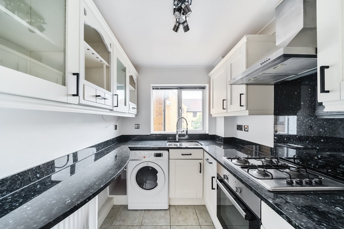 House Welland Mews in Greater London