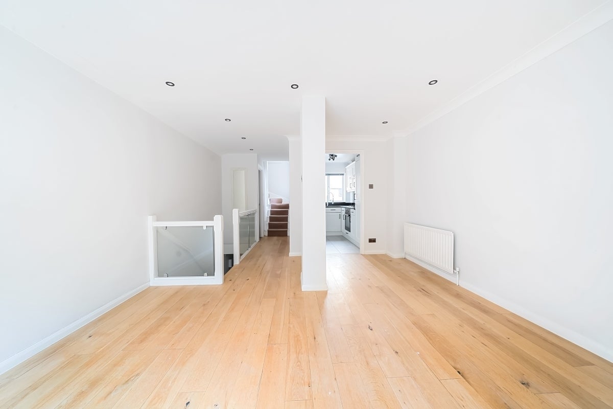 House Welland Mews in Greater London