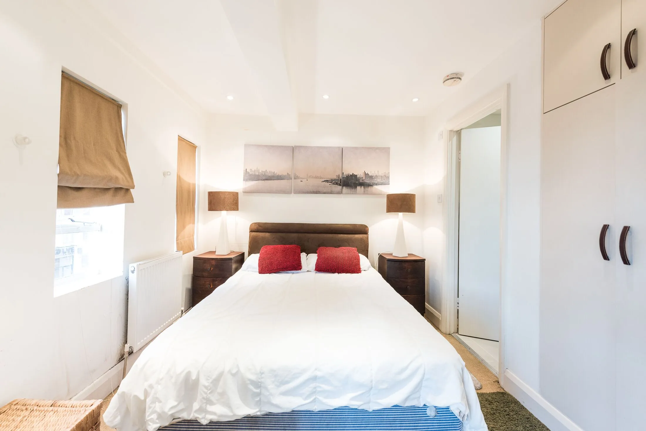 Flat Sloane Avenue in Greater London