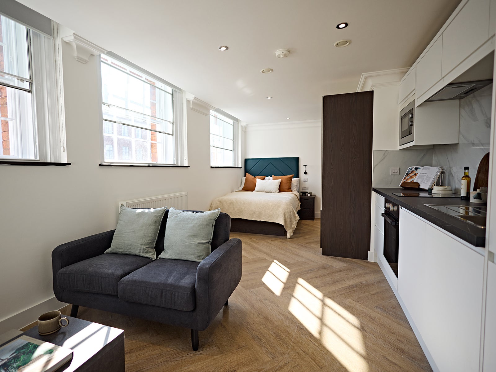 Flat Cookridge Street in Leeds
