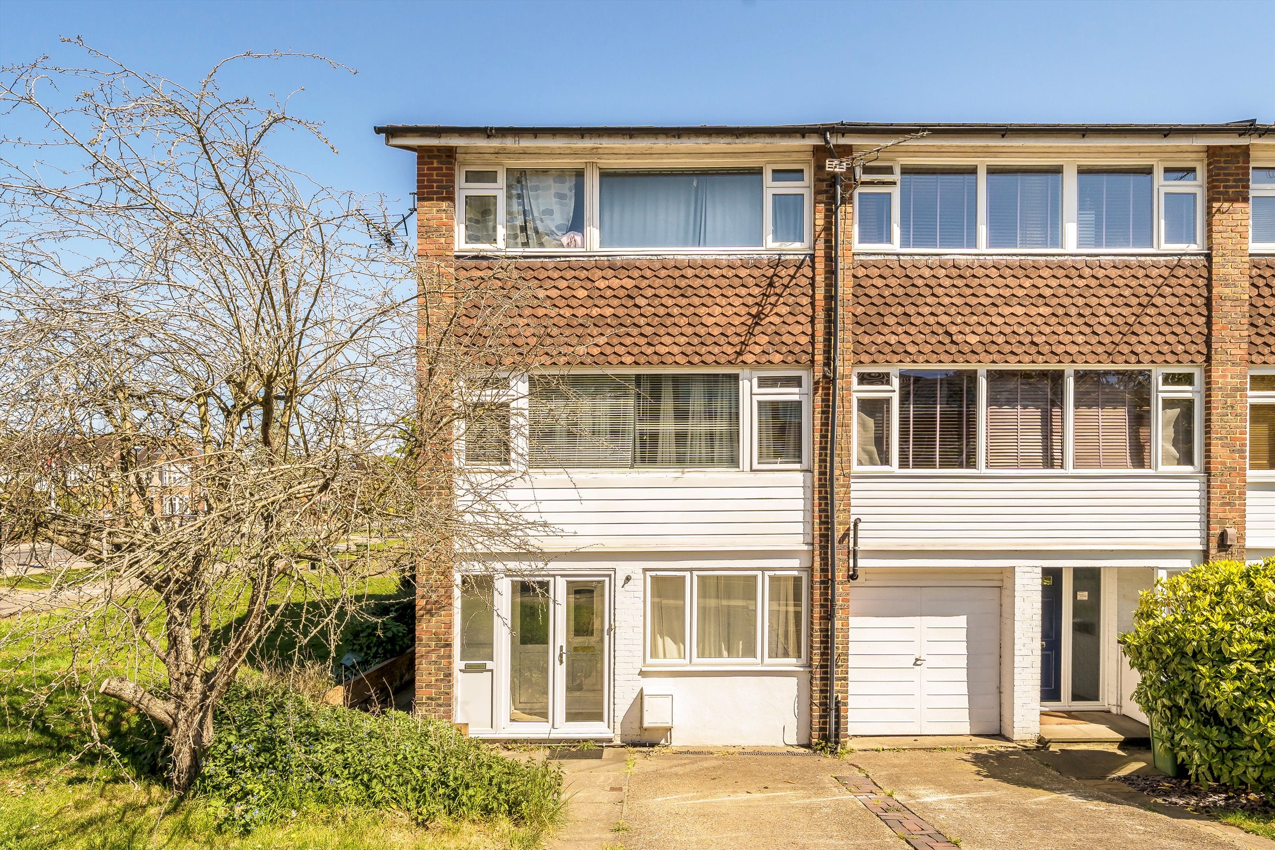 House Oakways in Greater London