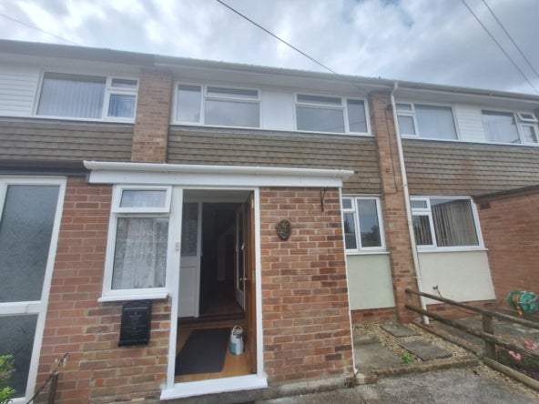 House Millgreen Close in Huntspill