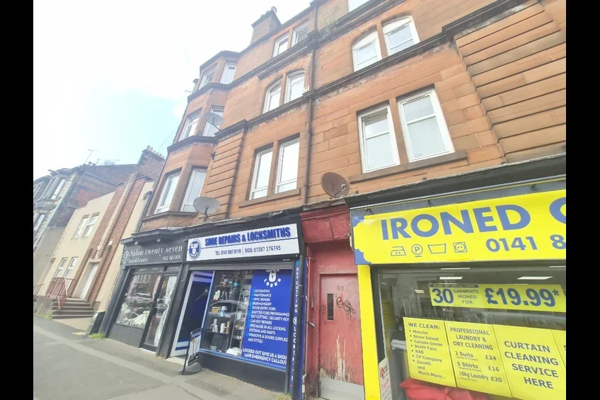 Flat Wellmeadow Street in Paisley