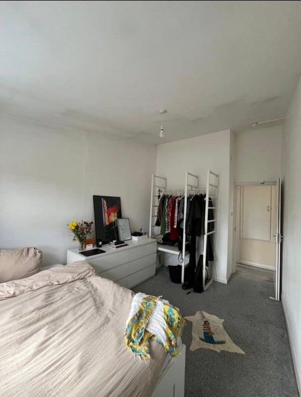 Room Whewell Road in Greater London