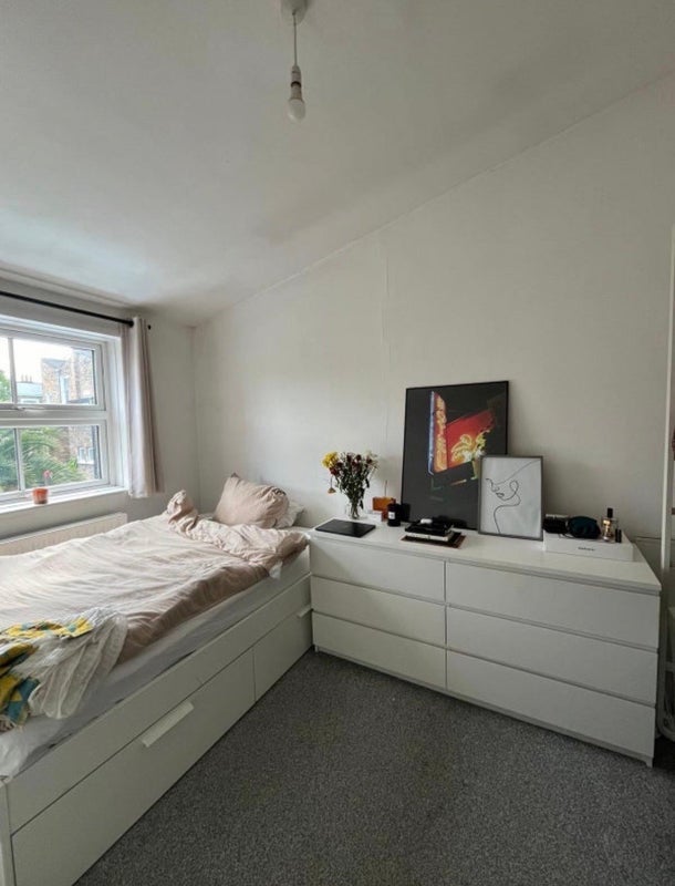 Room Whewell Road in Greater London