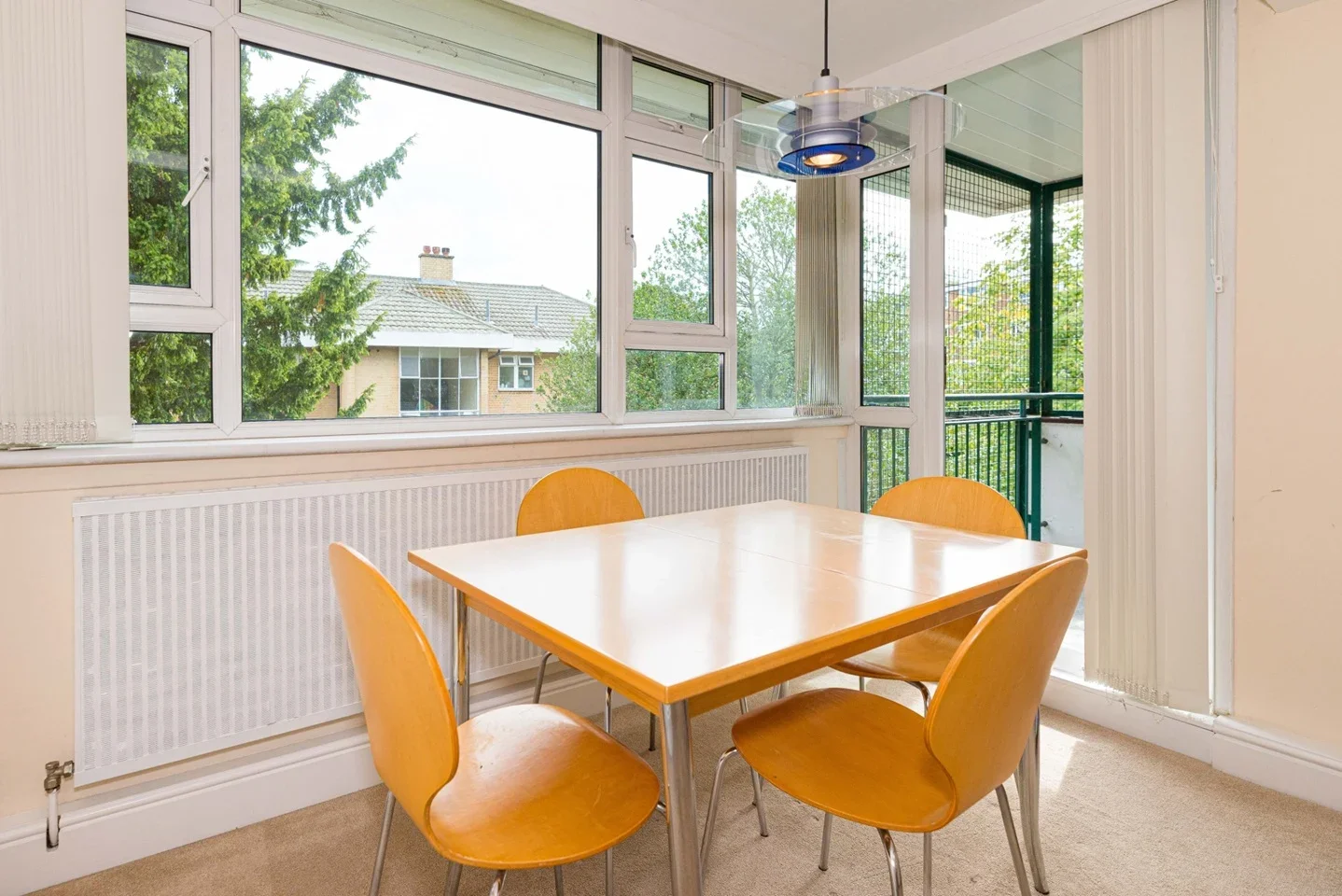 Flat Smithwood Close in Greater London