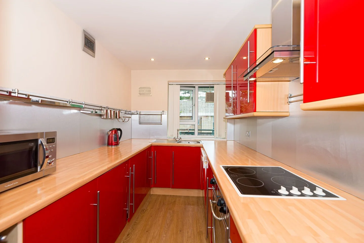Flat Smithwood Close in Greater London